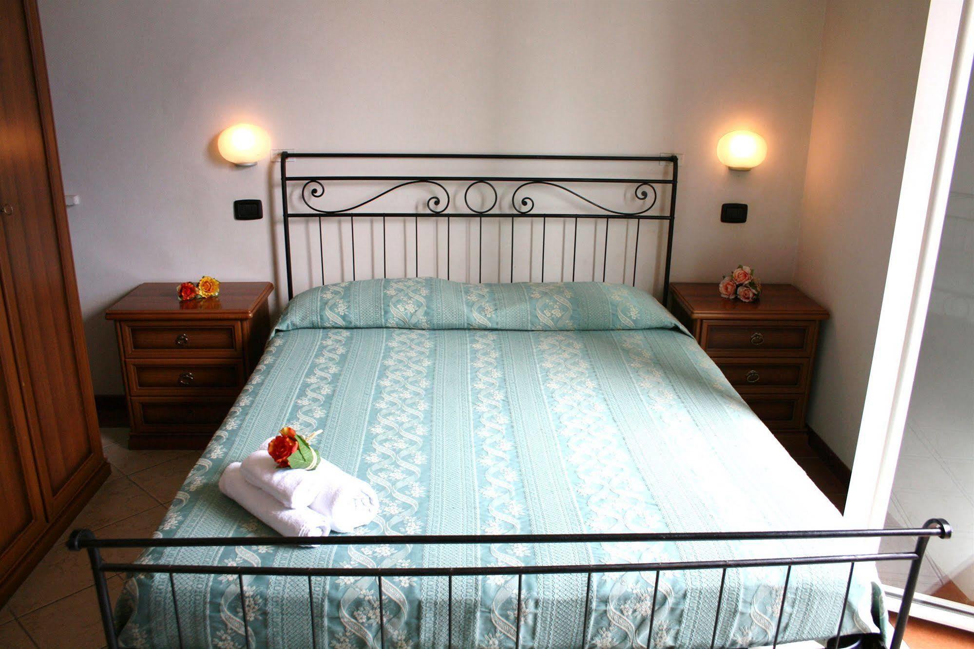 Residenza Villa Margherita Rimini Eksteriør bilde